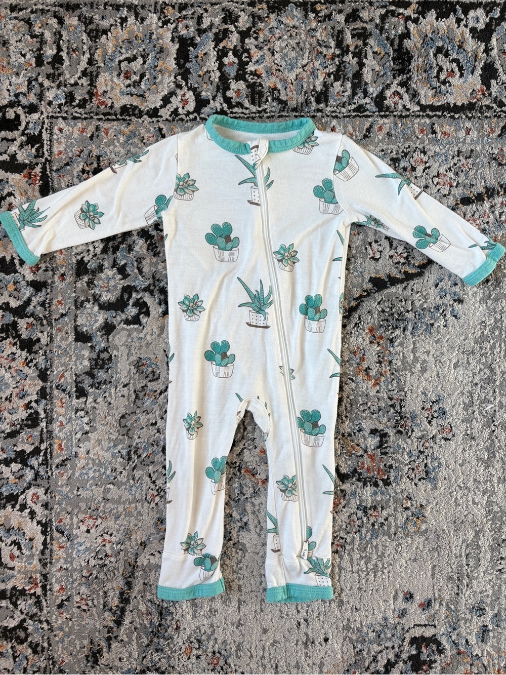 Kyte BABY zippered romper